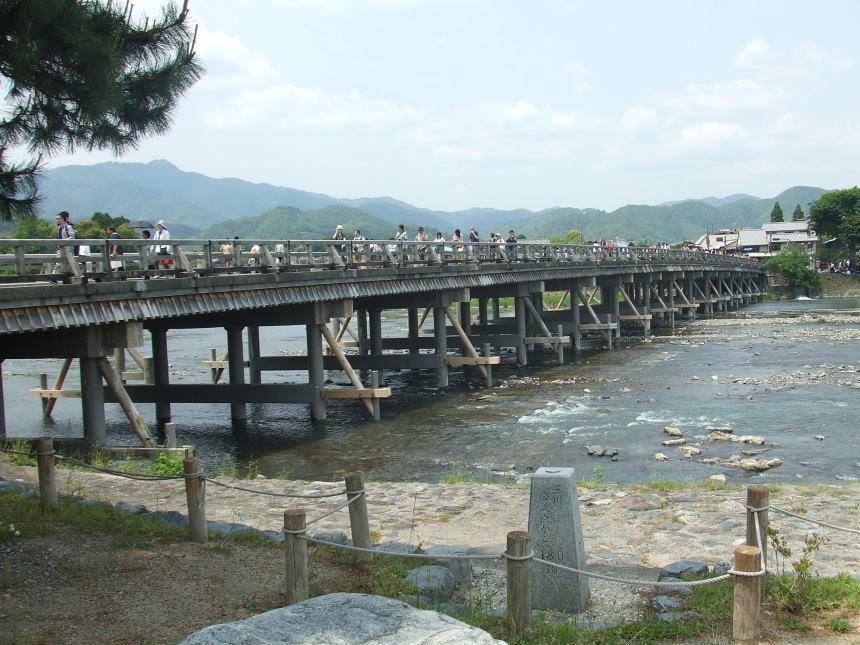 渡月橋全景
