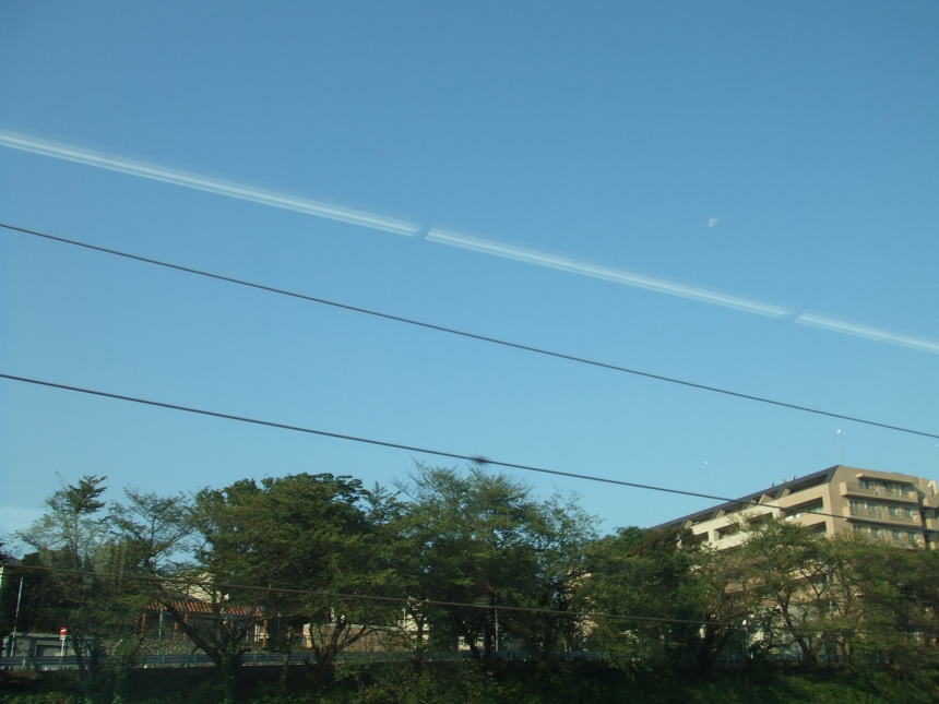 地上に出た直後の空