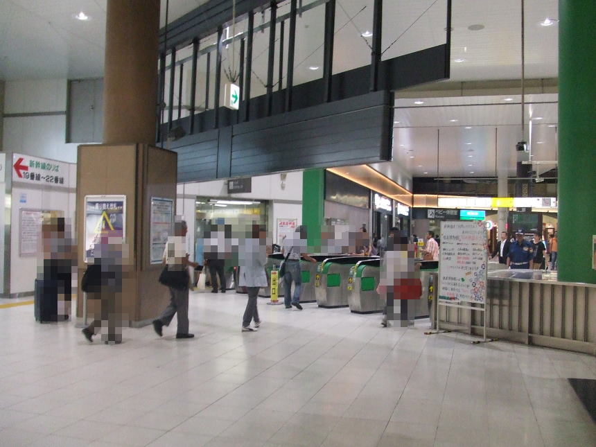 上野駅新幹線改札（内側）