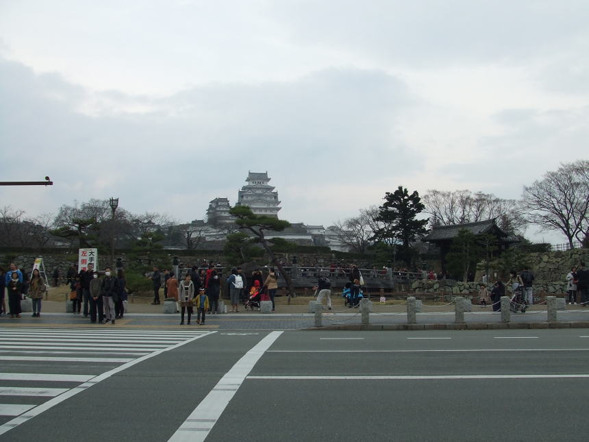 駅からの直線道路の終点