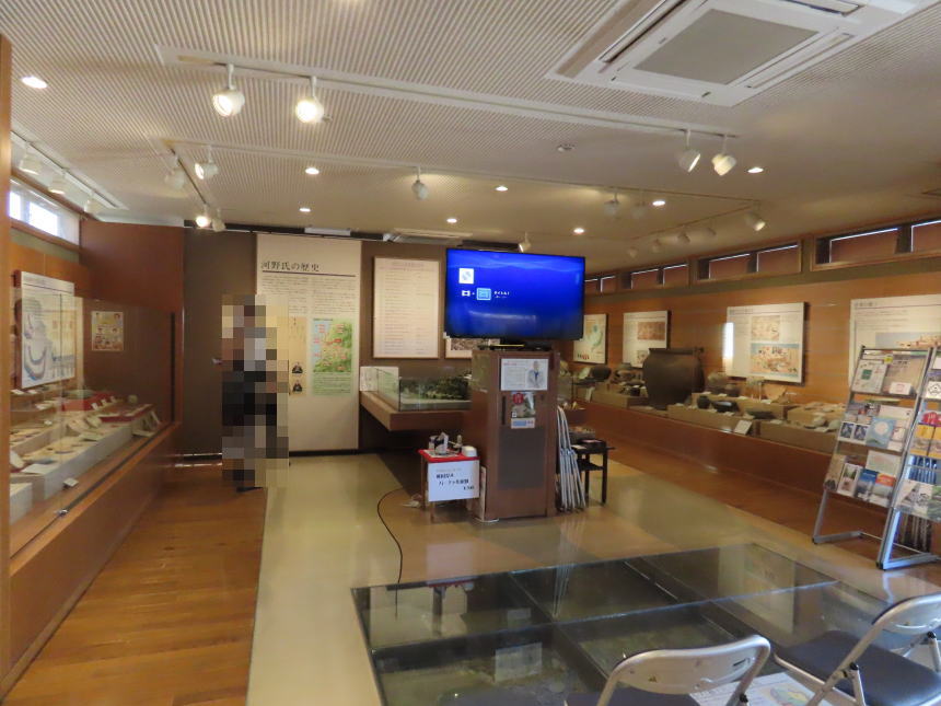 湯築城資料館内部